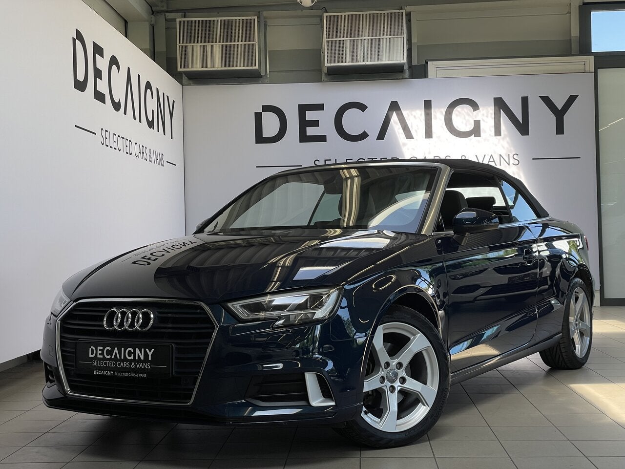 Audi A3 Cabriolet 1.5 TSI *Sensoren voor/achter*Carplay*Nav, 4 zetels, 1498 cc, Euro 6, 4 cilinders