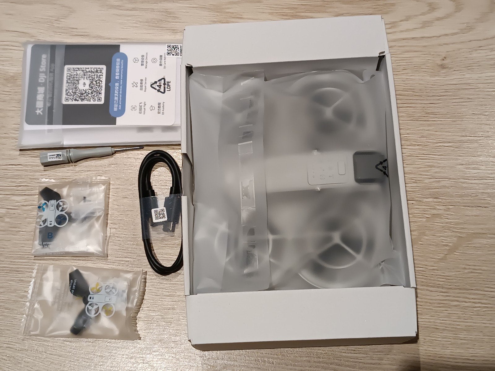 Drone DJI neo, neuf, non activé, Neuf, Moins de 15 minutes, Enlèvement ou Envoi, Moins de 250 g