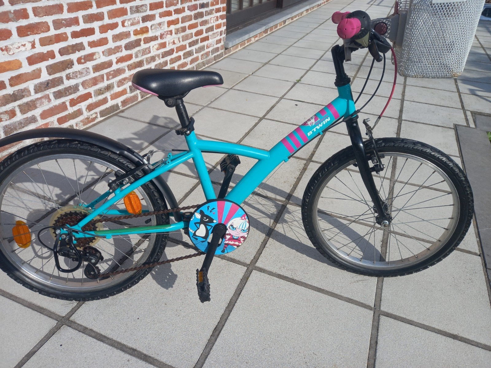 vélo B'TWIN 20" en très bon état, Ophalen