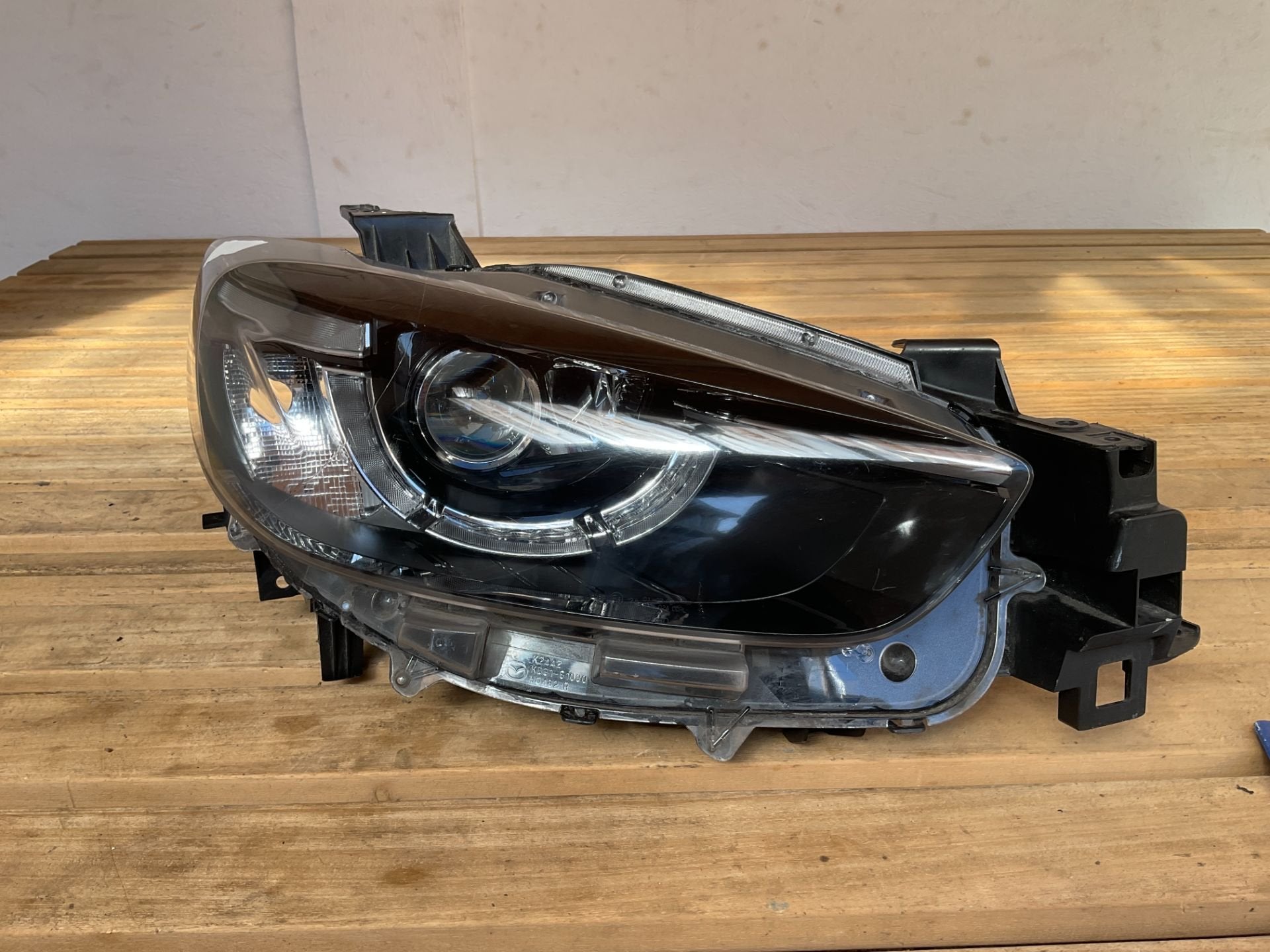 Koplamp Mazda CX-3 DB2W51030 Rechts b4-4571, Gebruikt, Shinchi, Fuchu-Cho 3-1
730-8670  Hiroshima, Mazda Motor Corporation, Info@mazda.co.jp