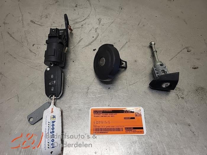 Kit serrure cylindre (complet) d'un Peugeot Partner, -, 3 mois de garantie, Utilisé, -