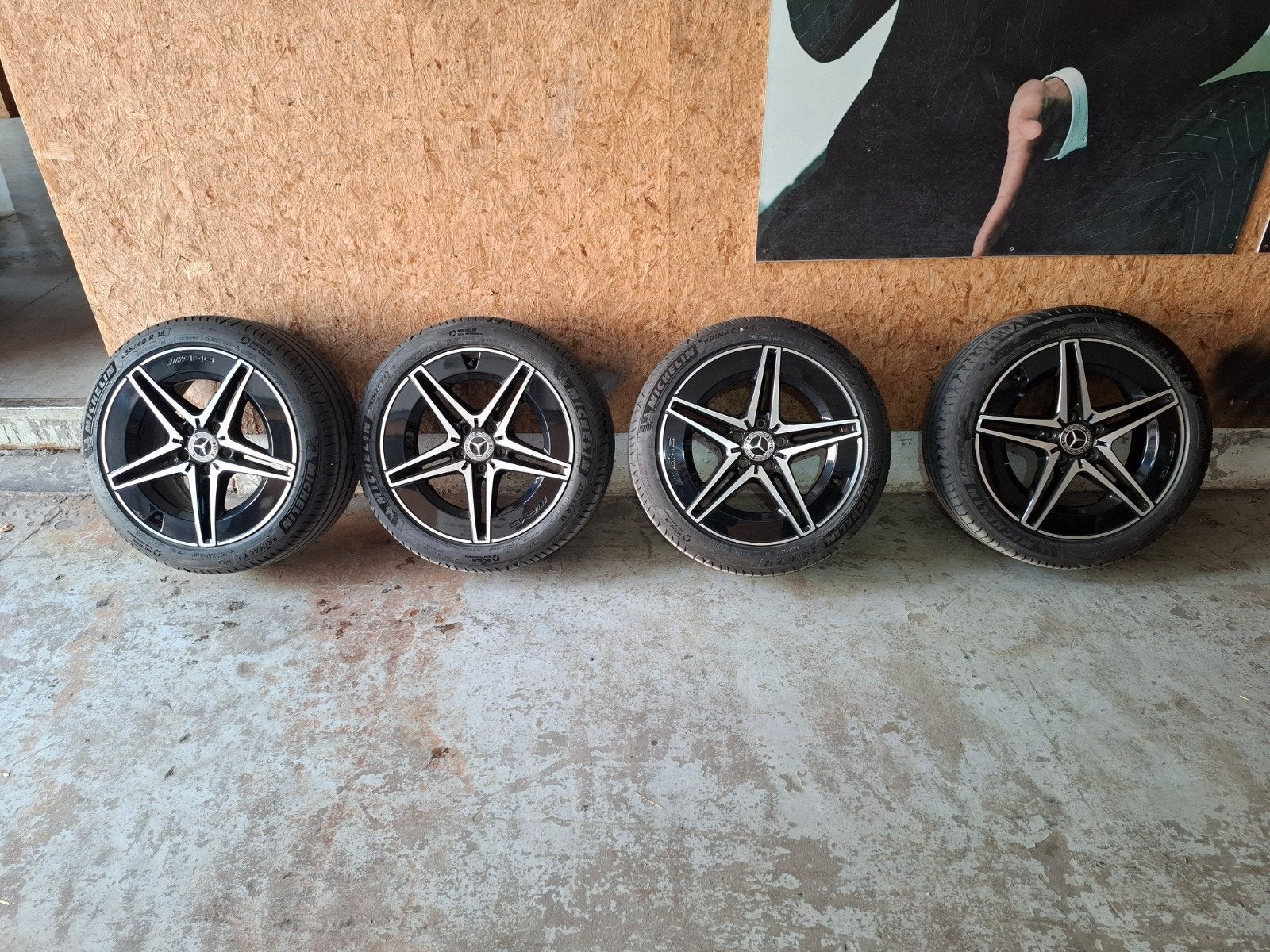 Mercedes AMG Velgen Michelin Banden 18' 
Breedset, Autos : Divers, Enjoliveurs, Enlèvement