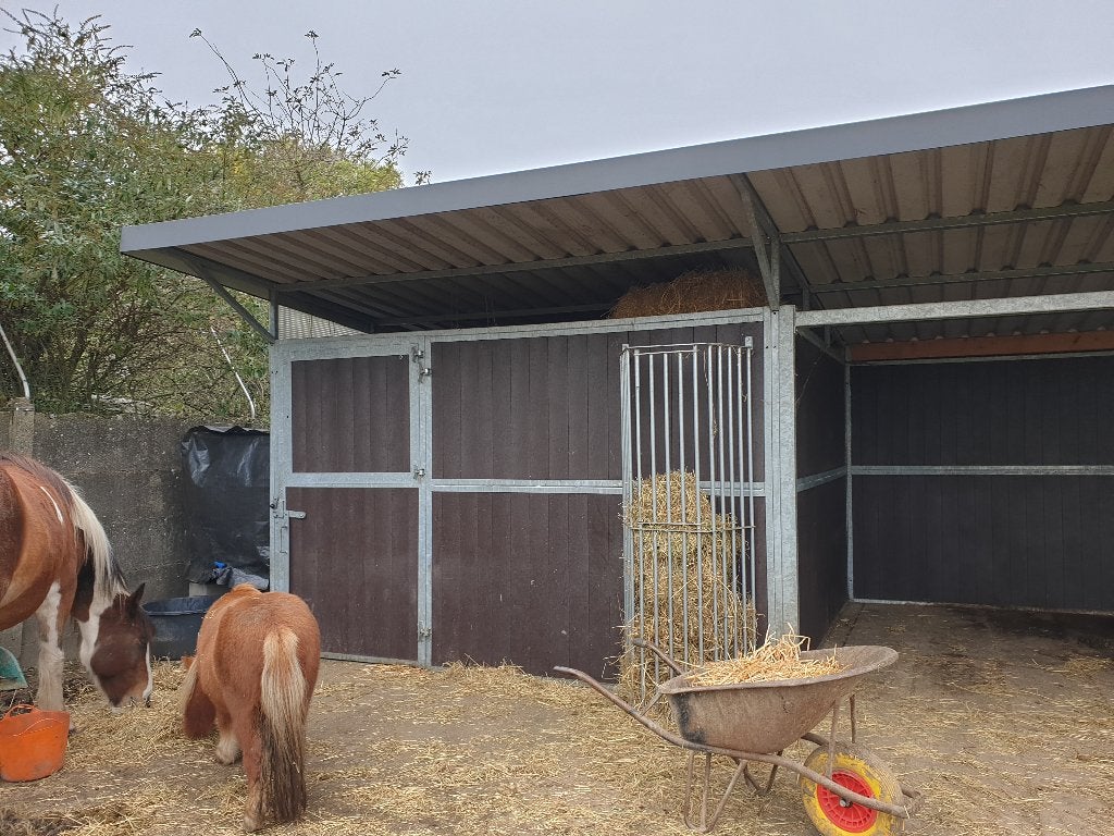 Voorwand paardenstal draaideur – 1 stuks 3,5 m beschikbaar, Dieren en Toebehoren, Opfok, 1 paard of pony