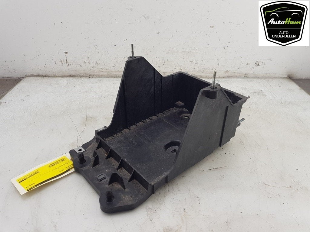 BAC A BATTERIE 3 Sport (BP) (|BCJH56041K3006|BCJH56040A|), Dhr. J. Ham, Administratie@autoham.nl, Mazda, Utilisé