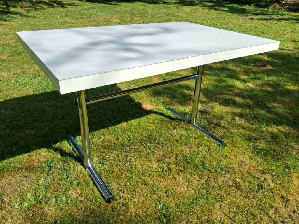 Table vintage pieds en aluminium année 1976, Maison & Meubles, 100 à 150 cm, Vintage '70, Enlèvement, Utilisé