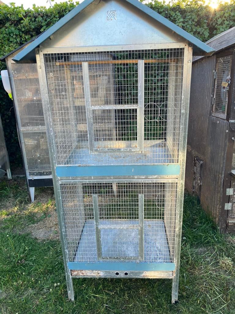 GROTE METALEN VOLIERE VOOR MEERDER VOGELS NU 95 EURO, Dieren en Toebehoren, Ophalen, Zo goed als nieuw, Metaal, Volière