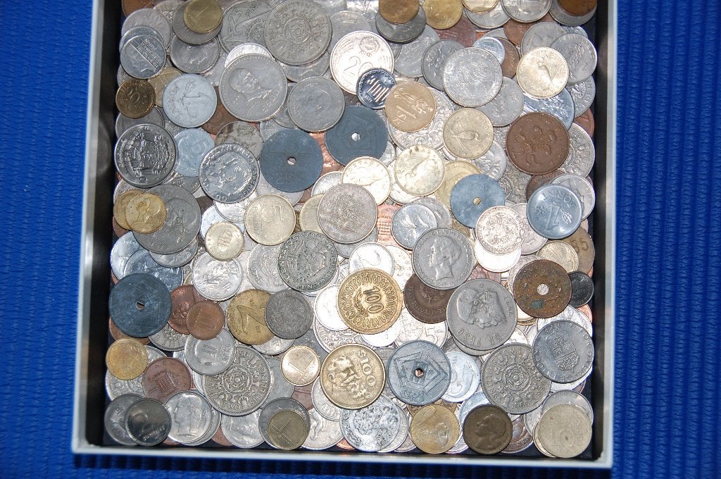 environ 2 kilos de pièces anciennes, Envoi, Série