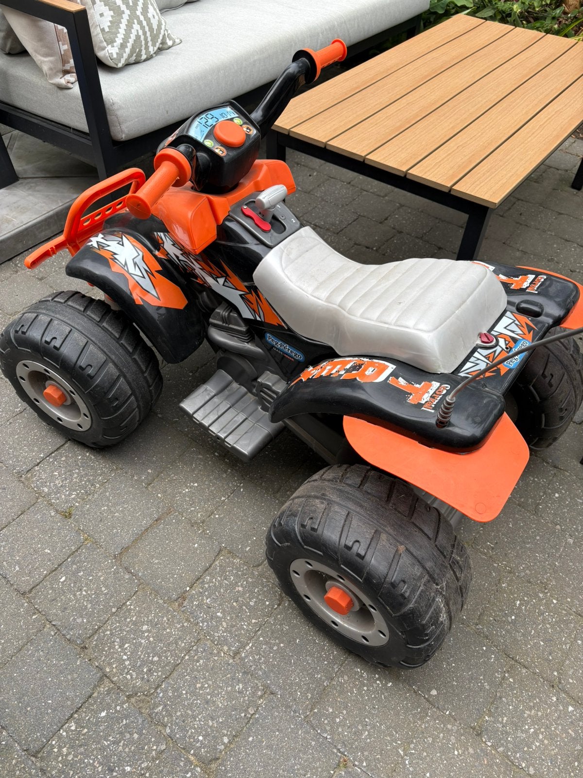 Elektronische quad, Kinderen en Baby's, Speelgoed | Buiten | Skelters, Ophalen, Gebruikt