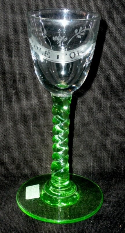 JENEVERGLAS BLÉ D'OR VOET URANIUM GLAS CA 1920, Enlèvement ou Envoi