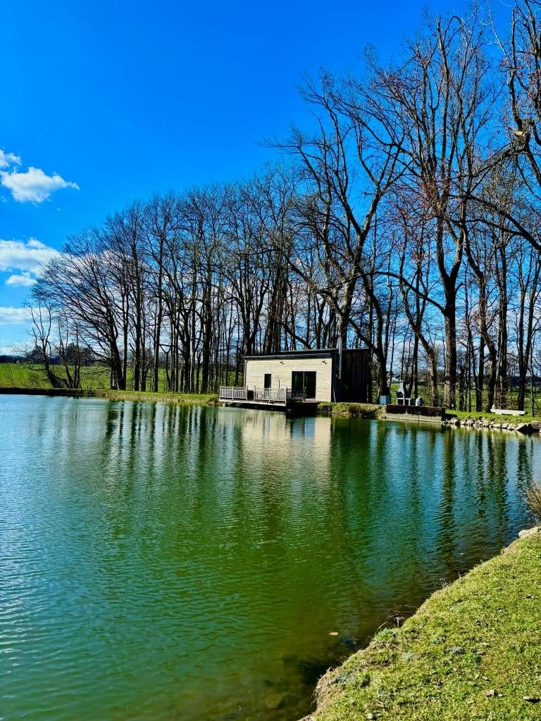 Logement insolite - Location Chalet avec étang - pêche, Propriétaire, Village, Feu ouvert, Lac ou rivière