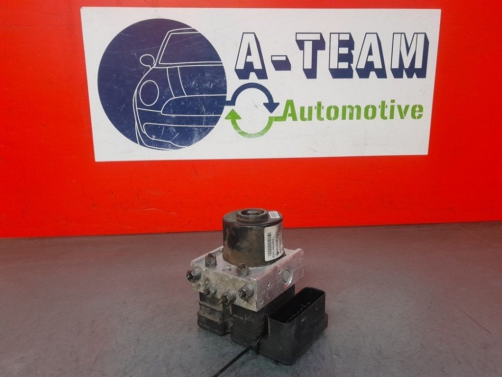 BLOC ABS (FREINS ANTI-BLOCAGE) Renault Twingo II (CN), Renault, Sodener Straße 9
65824  Schwalbach, DE, Utilisé, Continental Aftermarket & Services GmbH