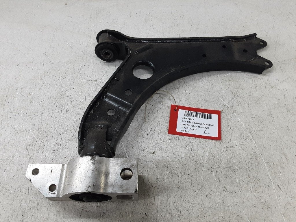 BRAS DE SUSPENSION AVANT DROIT (TRIANGLE) Golf V (1K1), Volkswagen, Mevr. I. Hauben, Utilisé, Rue de l'Espoir 34 34
4030  GRIVEGNÉE, BE