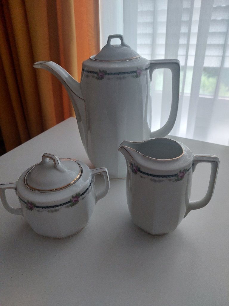 Cafetière + sucrier + pot à lait, Comme neuf, Enlèvement, Classique, Récipient(s)