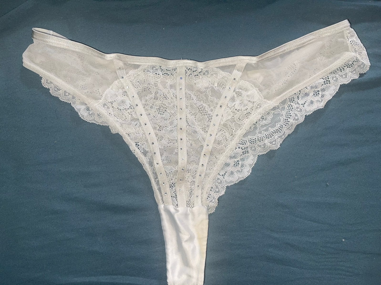 Witte string doorschijnend met steentjes, Kleding | Dames, Ophalen of Verzenden, Wit, String