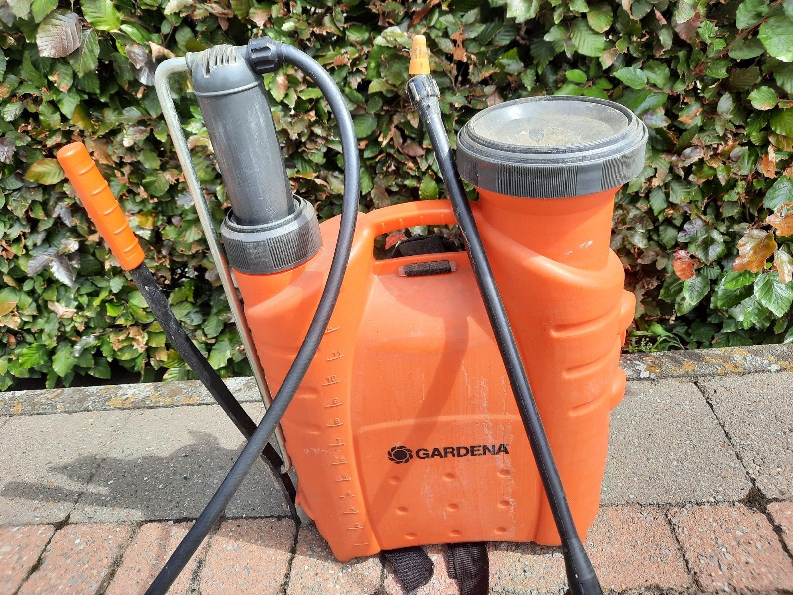 Gardena rugsproeier, Ophalen