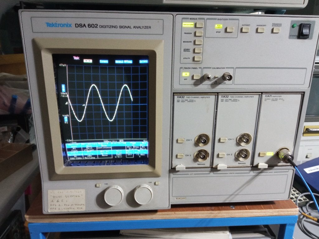 Tektronix DSA 602 (1Ghz scope), Bricolage & Construction, Instruments de mesure, Utilisé, Autres appareils de mesure ou compteurs