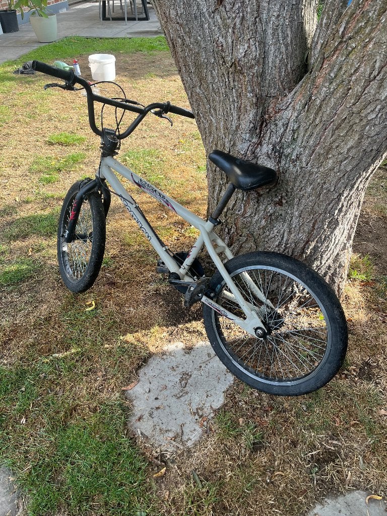B'TWIN Wipe BMX (Decathlon) – 20 inch – Goede staat!, Fietsen en Brommers, Ophalen, Gebruikt, Staal, Velgrem