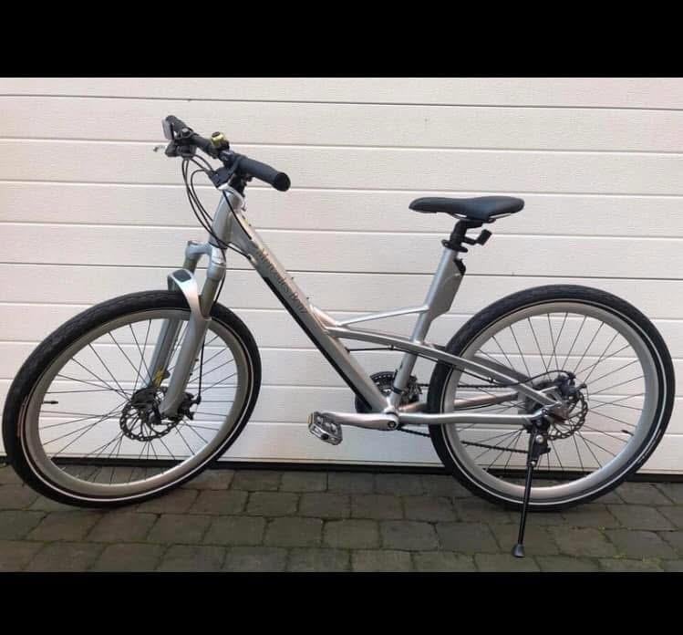 Mercedes benz trainings fiets medium, Vélos & Vélomoteurs, Vélos | VTT & Mountainbikes, Autres marques, Femmes, Enlèvement, Frein à disque