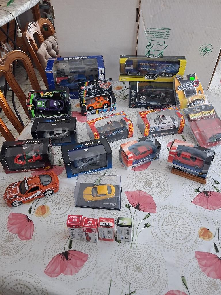 Mazda miniatuurcollectie, Verzamelen, Ophalen, Zo goed als nieuw, Auto's