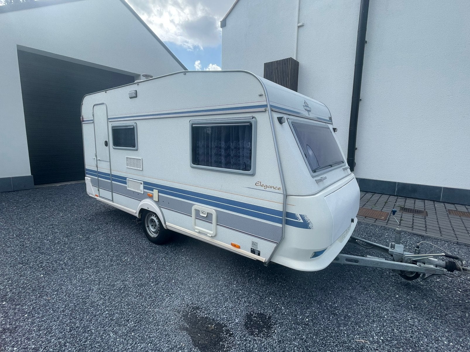 Hobby Elegance 430 Airco verhuizer, Caravans en Kamperen, Vast bed, Rondzit, Hobby, Bedrijf
