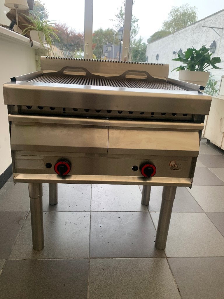 Professionele JRK Horeca Gasgrill  – RVS op Onderstel, Enlèvement, Utilisé, Cuisinière, Friteuse et Grils