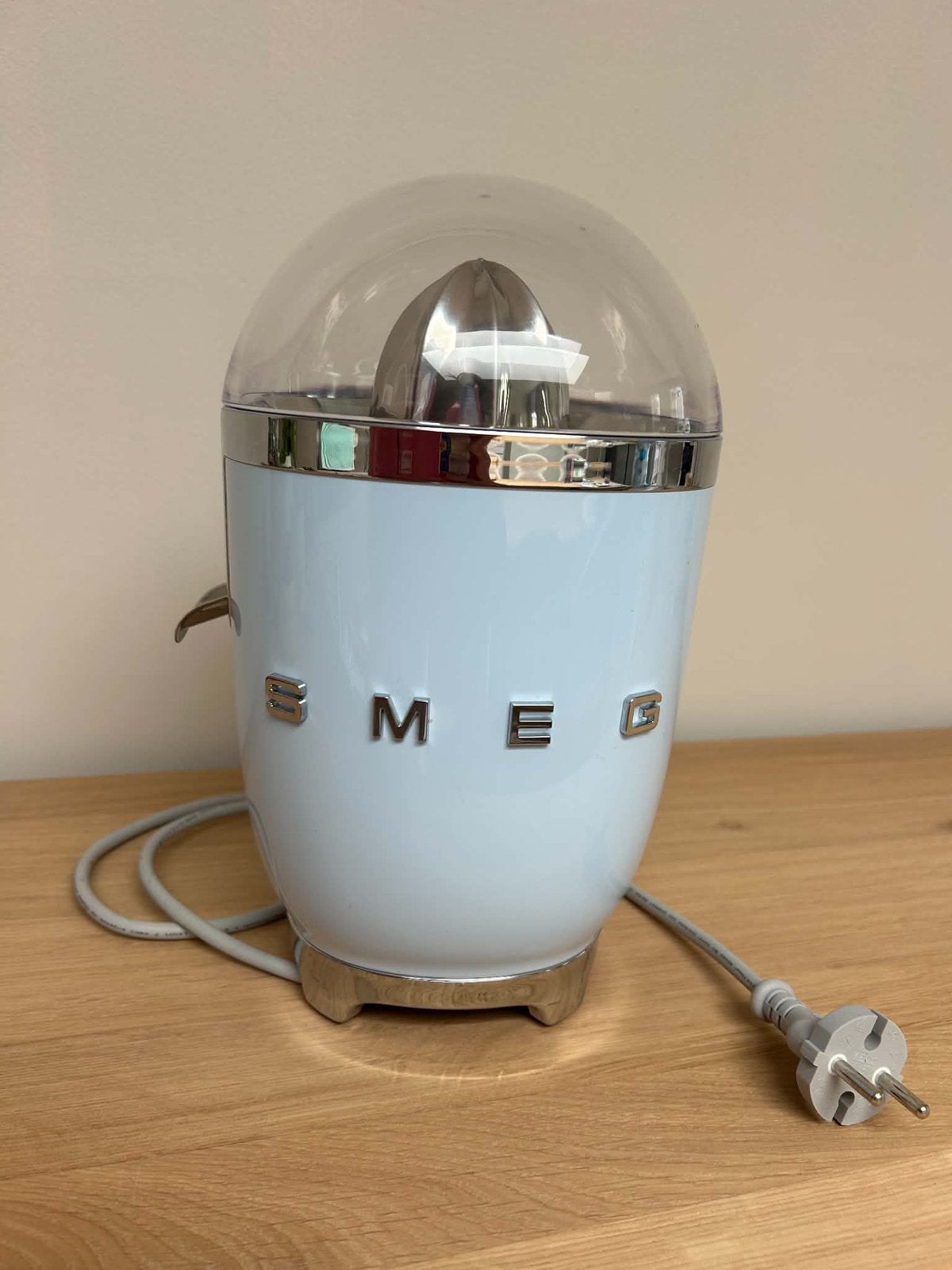 Presse fruit smeg bleu pastel comme neuf, Electroménager, Enlèvement ou Envoi, Comme neuf