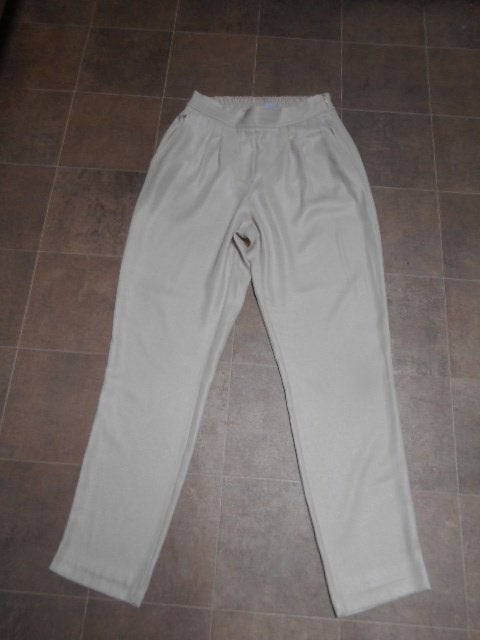 Broek KAOS / Maat M, Kleding | Dames, Broeken en Pantalons, Maat 38/40 (M), Beige, Ophalen of Verzenden, Zo goed als nieuw