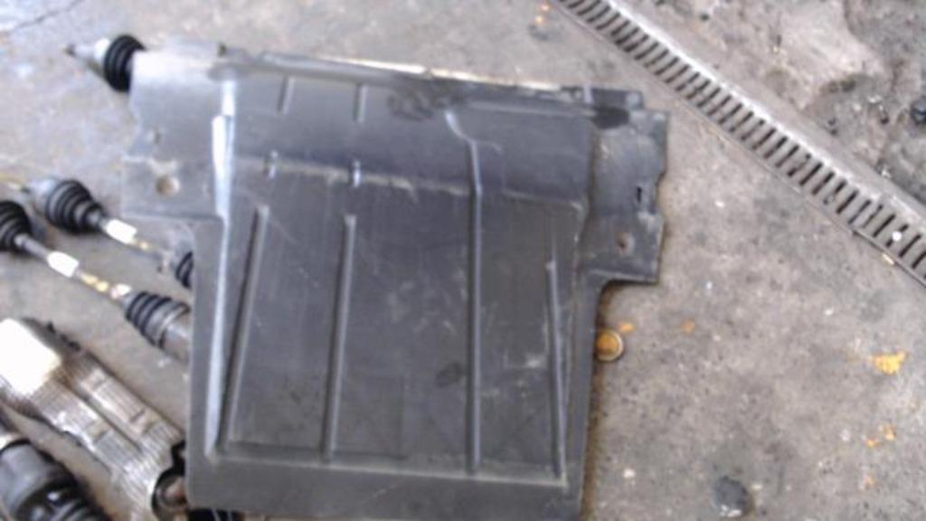 Cache sous moteur Renault Megane 2 1.4i 72kw 2002-2005, Enlèvement ou Envoi, Utilisé, Renault