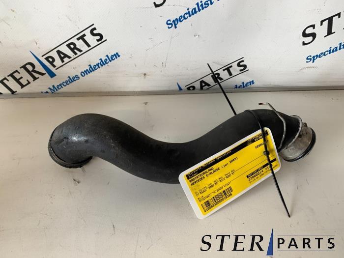 Radiateurslang van een Mercedes E-Klasse, Auto-onderdelen, Airco en Verwarming, Mercedes-Benz, Gebruikt, 3 maanden garantie, Ophalen of Verzenden