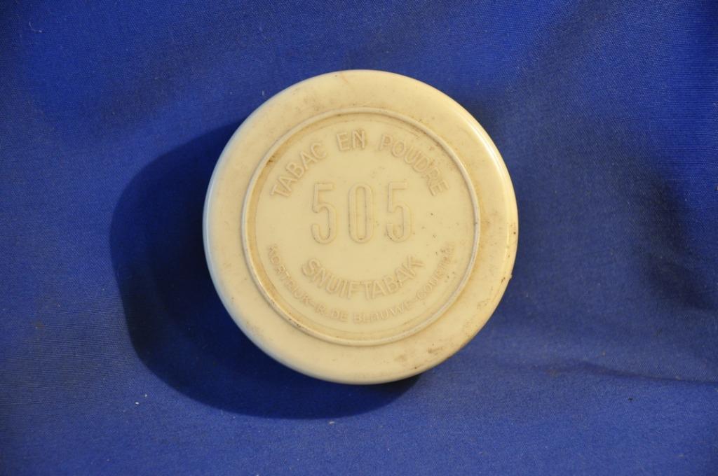 §  boite vide de tabac a priser 505 Courtrai, Enlèvement ou Envoi, Utilisé, Boite à tabac ou Emballage