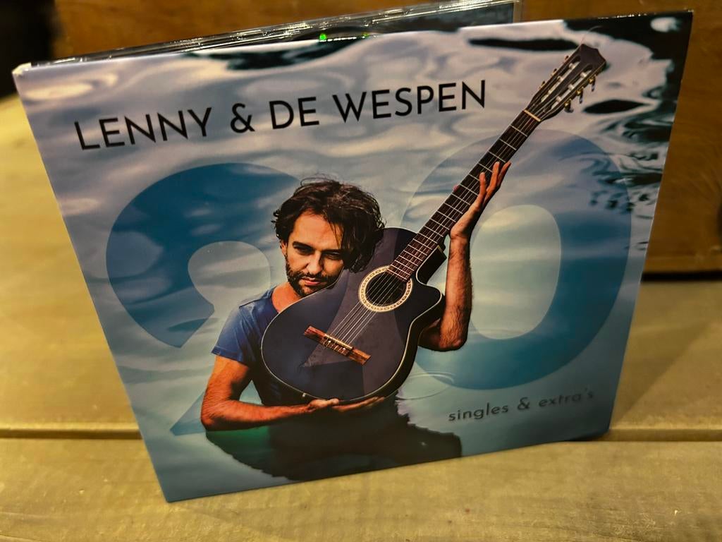 Lenny & De Wespen : Singles & Extra’s, Enlèvement ou Envoi, Comme neuf