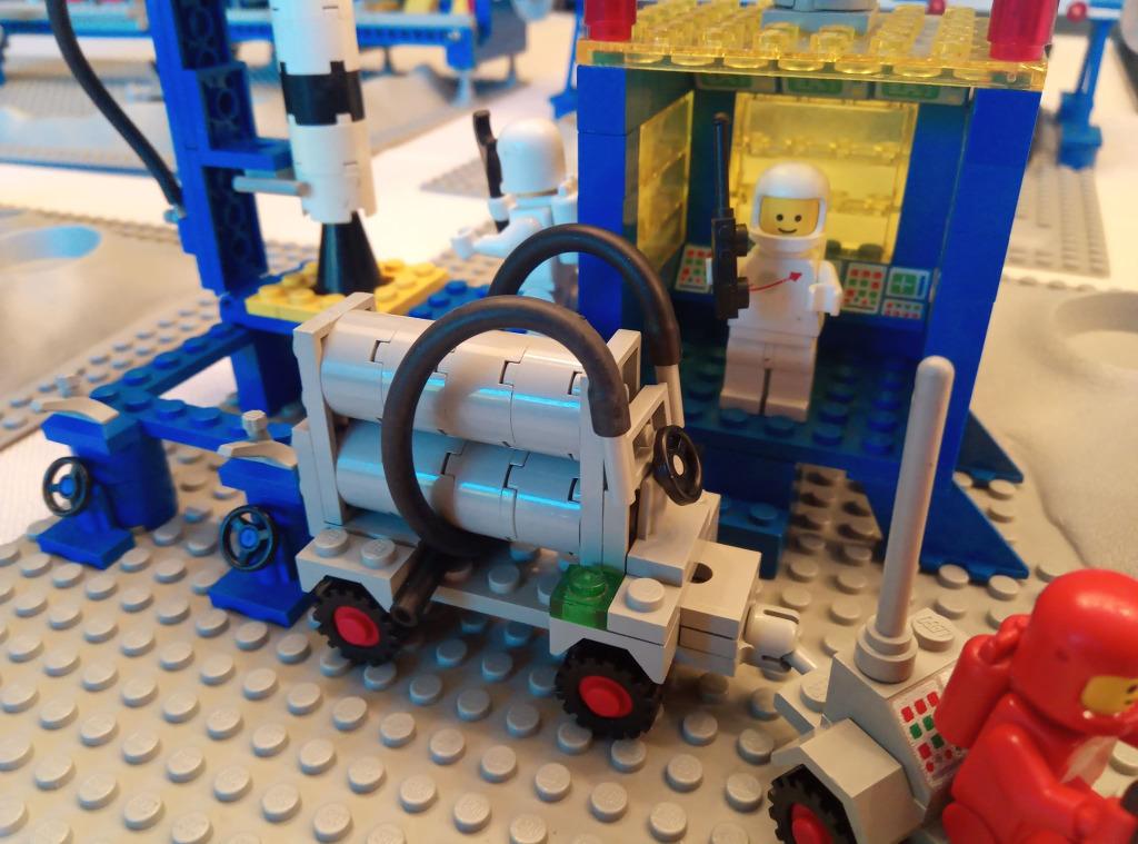 LEGO Classic Space 483 Alpha-1 Rocket Base TOPSTAAT, Ophalen of Verzenden, Zo goed als nieuw, Complete set, Lego