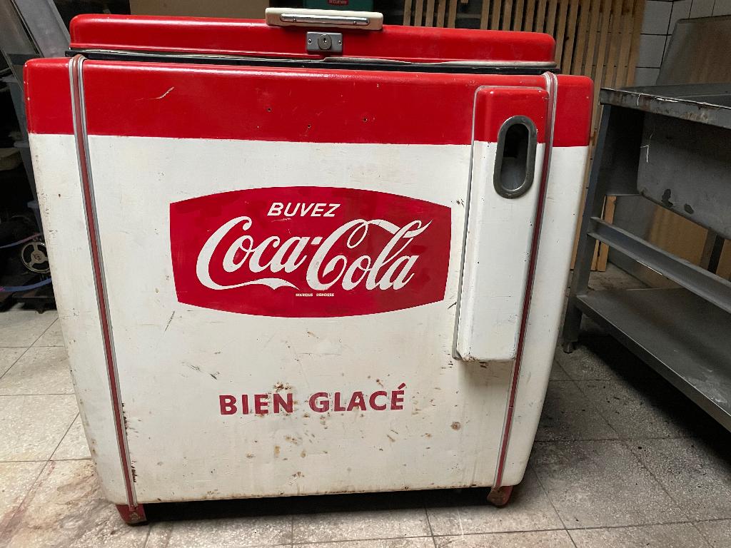 Coca Cola Frigo Majestic, Ophalen