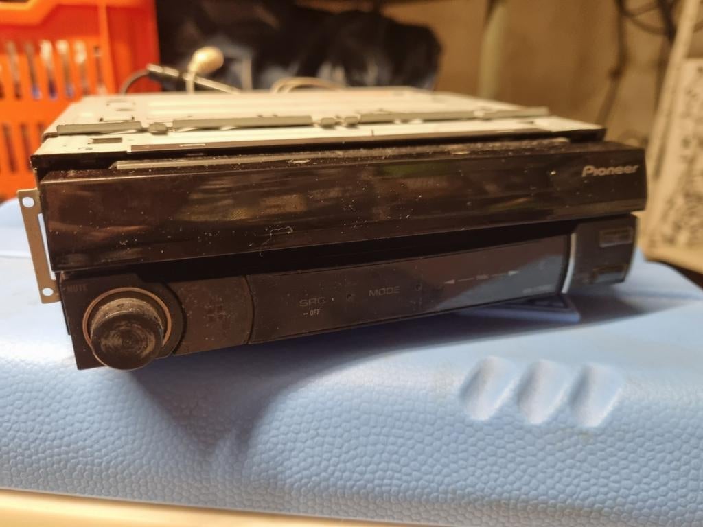 Autoradio, lecteur DVD, USB, CD, Bluetooth,Multicouleurs, Enlèvement, Utilisé