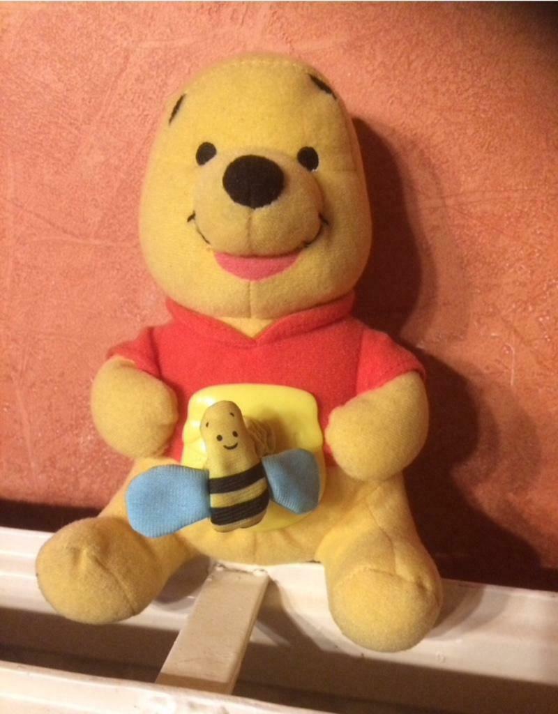 Winnie THE pooh met trilfunctie., Kinderen en Baby's, Ophalen of Verzenden, Zo goed als nieuw