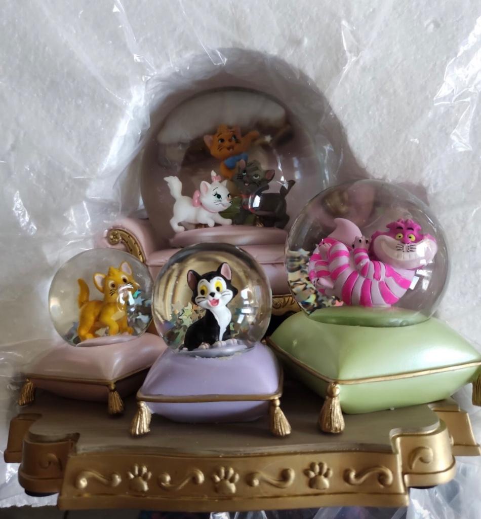Disney cats snowglobe, Verzamelen, Disney, Ophalen, Overige figuren, Nieuw, Beeldje of Figuurtje