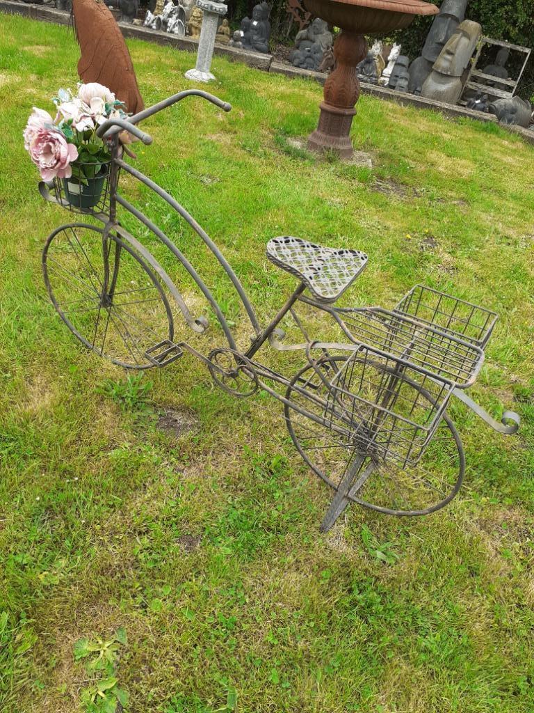 GROTE DECORATIEVE PLANTENSTANDAARD IN GEPATINEERD SMEEDIJZER, Tuin en Terras, Bloembakken en Plantenbakken, Ophalen, 100 cm of meer