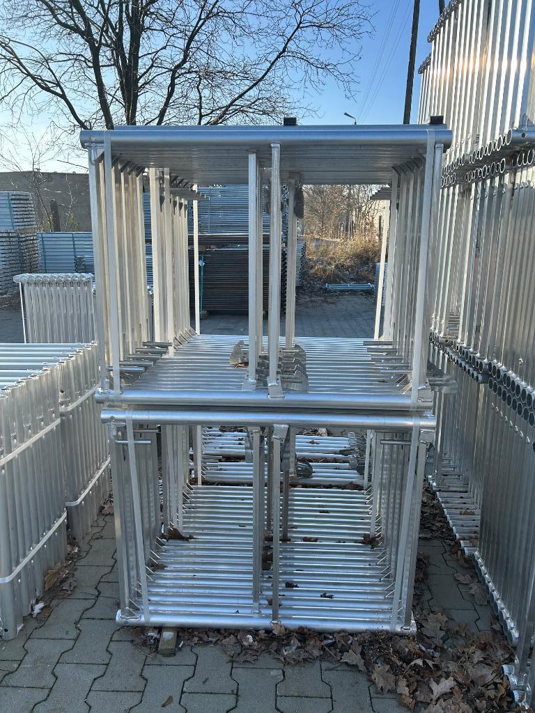 Alu Steiger Baumann type | 252 m² | Nieuw, Doe-het-zelf en Bouw, Verzenden, Nieuw, Gevelsteiger, 5 meter of hoger