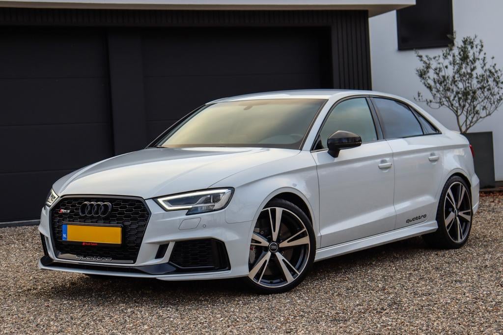 Audi RS3 limo sedan “Ceramic/Matrix/Virtuel/RS stoelen”, Auto's, RS3, Alcantara, Wit, Particulier