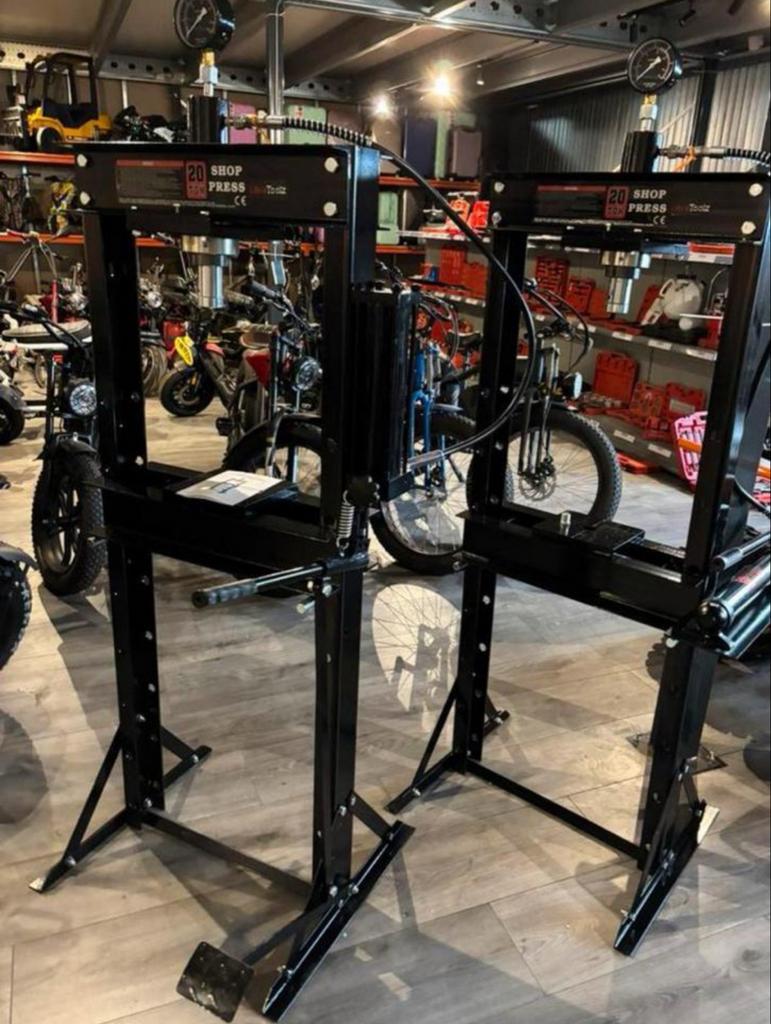 Werkplaats Pers 20 Ton met Hand 20.000 Kilo NIEUW, Ophalen of Verzenden, Nieuw