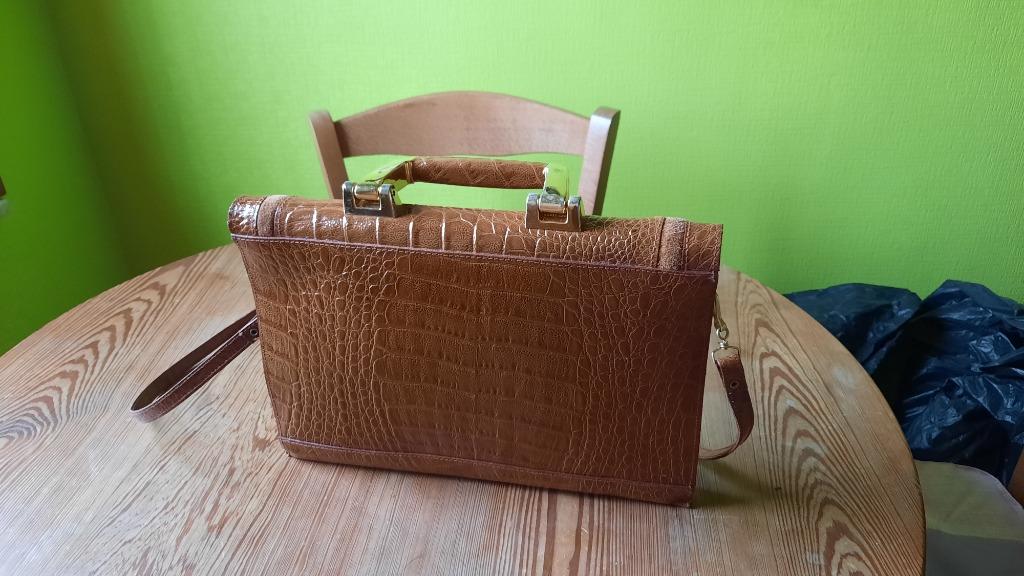 Sac à la fois à main et en bandoulière, Bijoux, Sacs & Beauté, Enlèvement, Comme neuf, Brun, Sac à main
