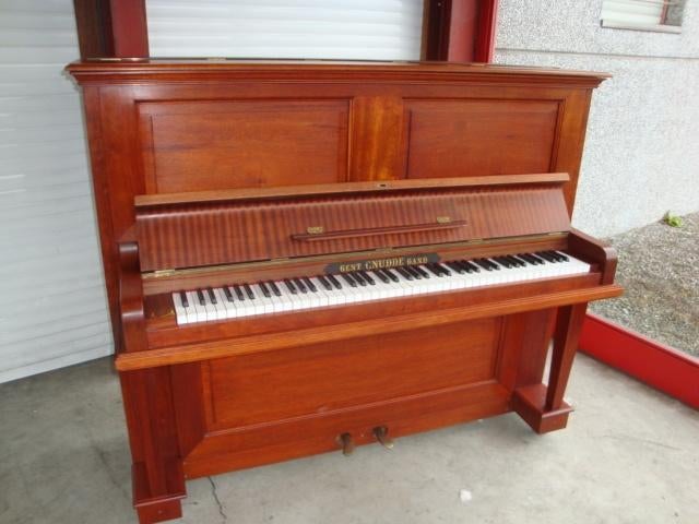 PIANO, Ophalen, Zo goed als nieuw, Bruin, Piano