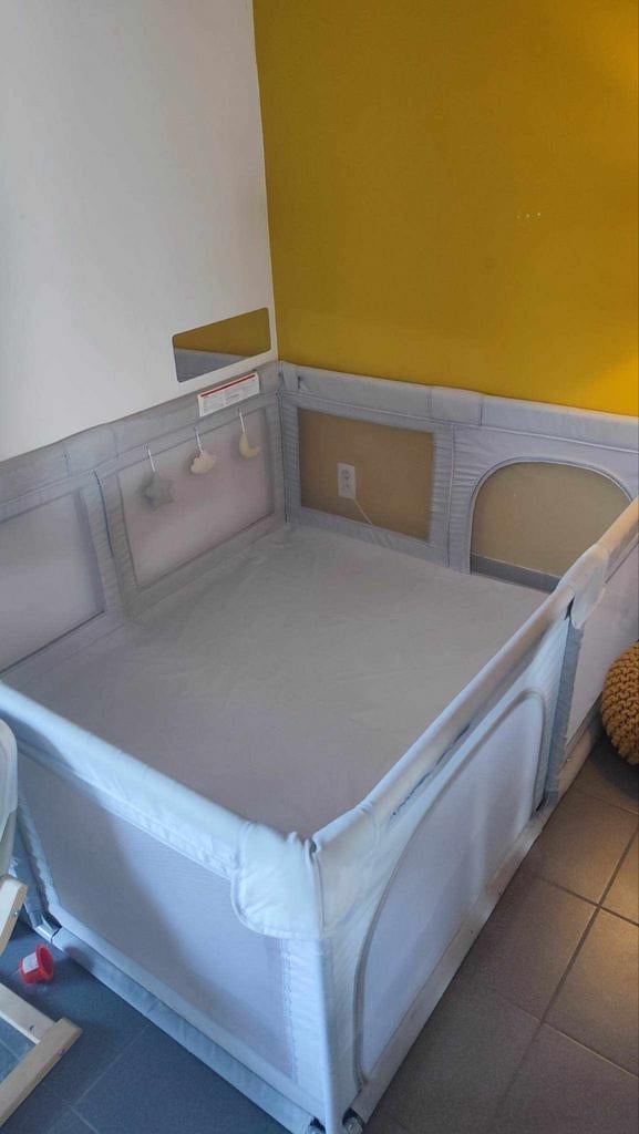 parc 1m50 sur 1m80, Enfants & Bébés, Parcs, Enlèvement, Utilisé