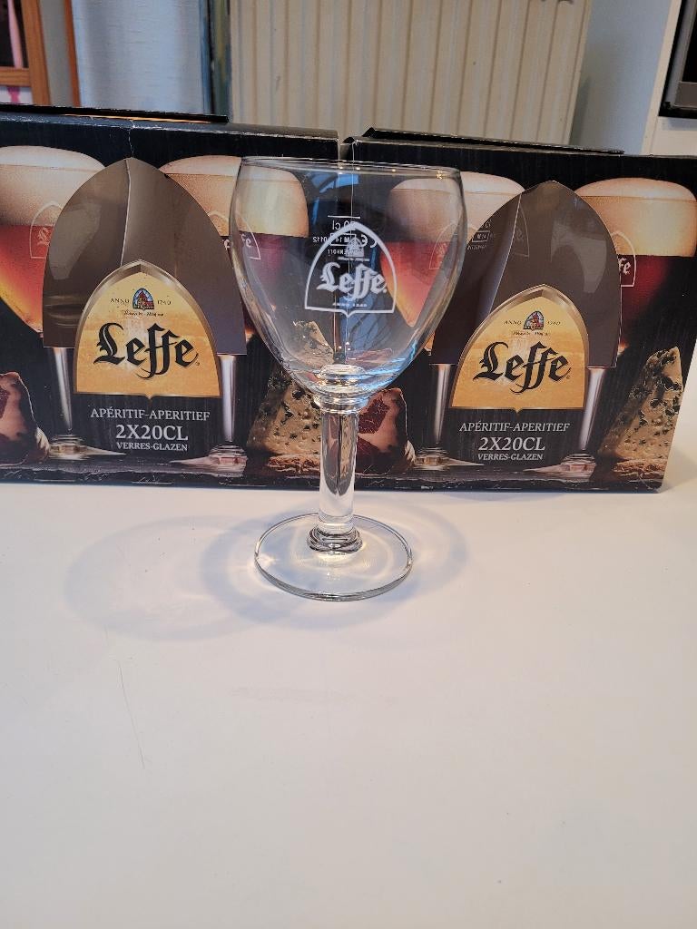 4 Leffe glazen 20 cl, Ophalen, Nieuw, Leffe