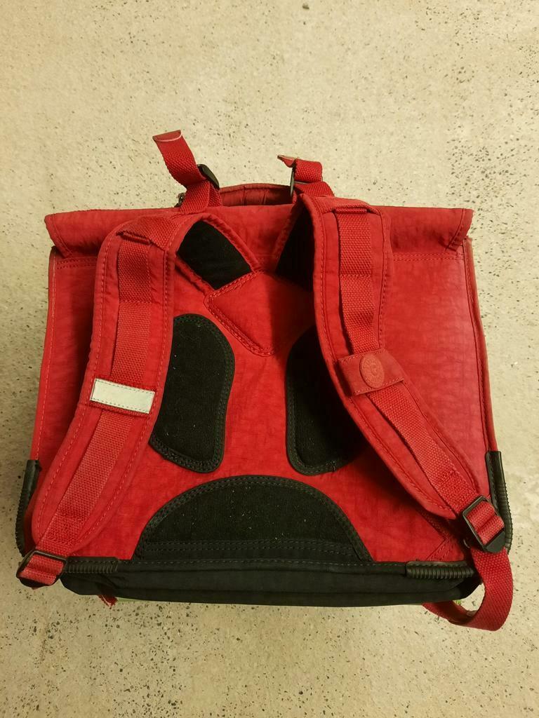 Rode boekentas, merk Kipling in goede staat,, Diversen, Ophalen of Verzenden, Gebruikt