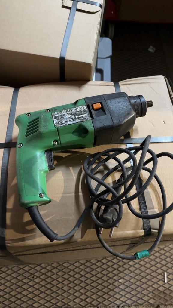 Perceuse HITACHI, Bricolage & Construction, Enlèvement, Utilisé, Perceuse