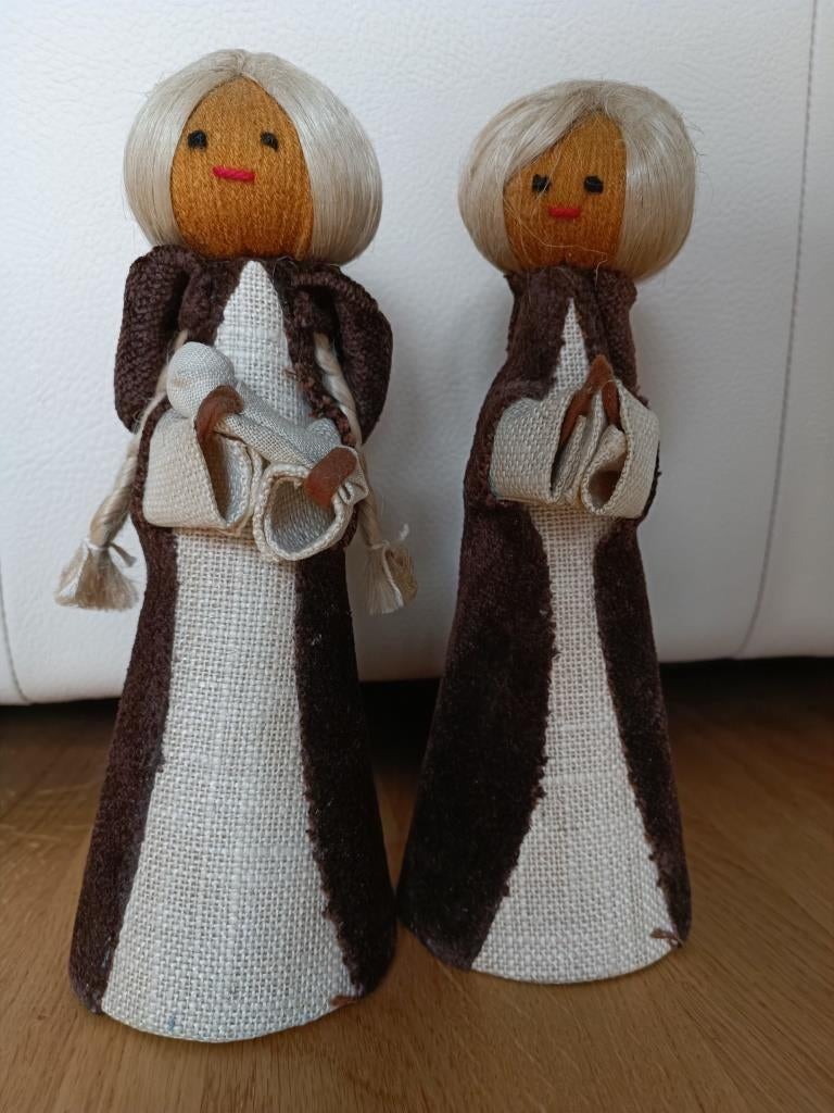 2 poppen: Maria met het kindje Jezus + Jozef, Diversen, Ophalen, Zo goed als nieuw