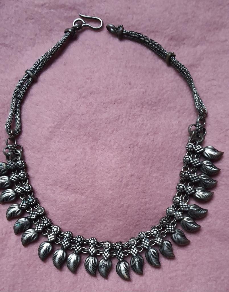 Vintage zilver indiase choker ketting, Bijoux, Sacs & Beauté, Bijoux anciens, Enlèvement, Argent, Collier