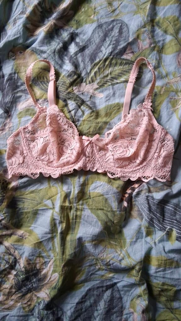 Soutient gorge rose pastel., Enlèvement ou Envoi, Rouge
