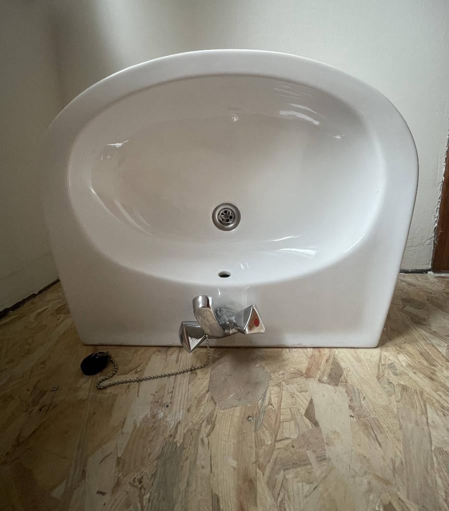 wastafel/ wasbak/ lavabo voor in badkamer, Enlèvement, Utilisé, Pierre, Lavabo